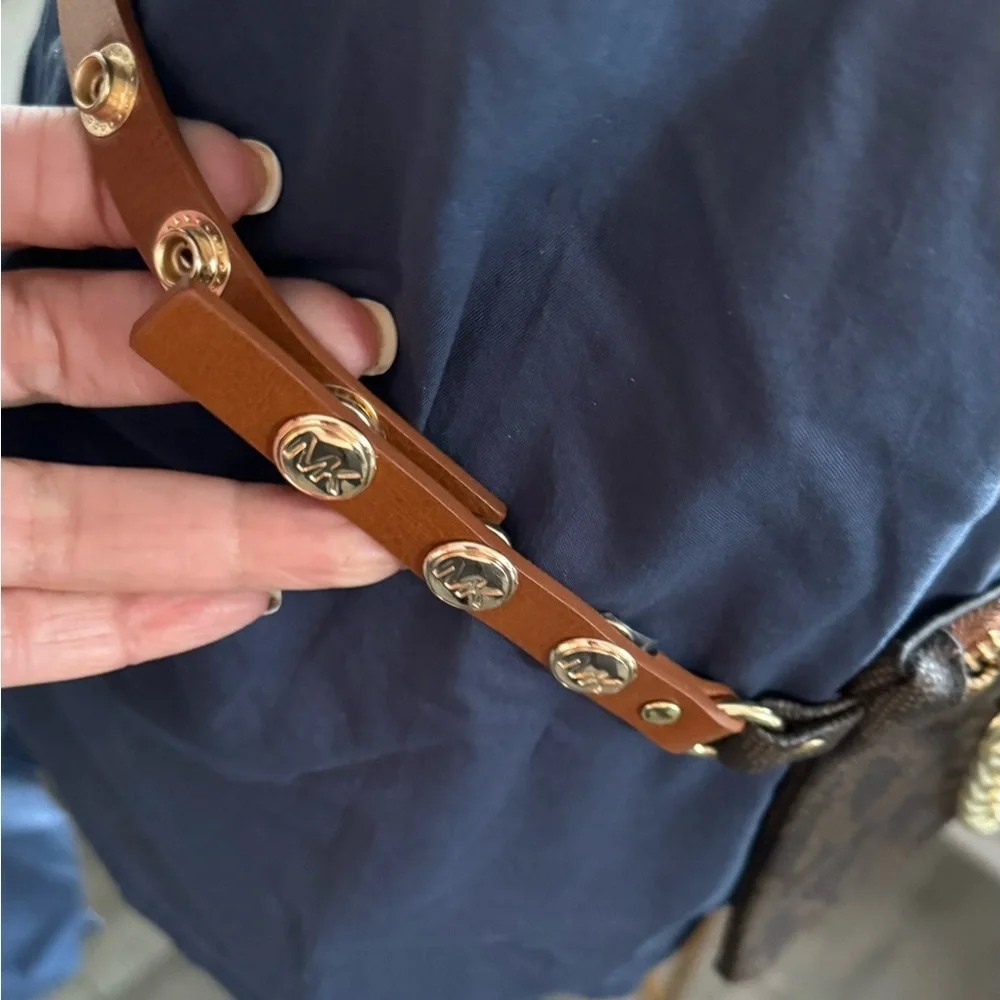 MICHAEL Michael Kors Signature Leather Fanny Pack